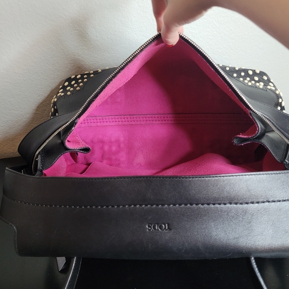 TODS Wave Gommini Black Leather Satchel - Picture 14 of 16